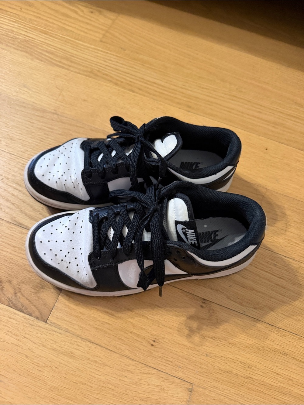 Nike Kids Black and White Low-Top Sneakers with Lace-Up